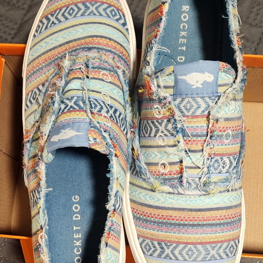 Rocket Dog Shoes size 8